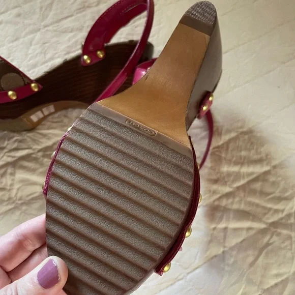 Coach Betsy wooden sandal. Size 9 new in box - Picture 6 of 8